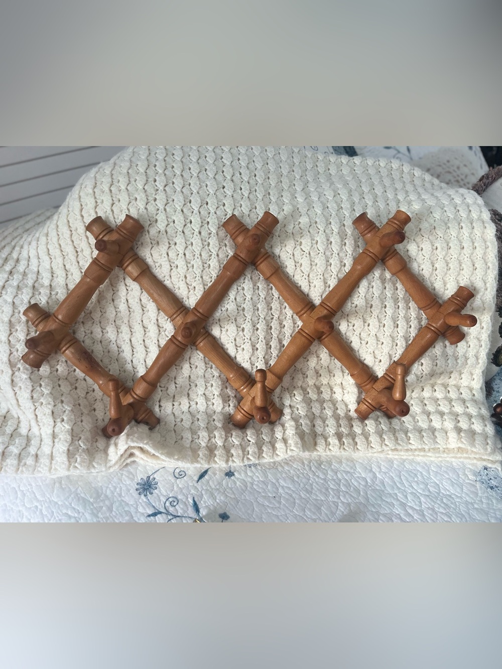 Antique Wooden Accordion-Bamboo look Style Rack-Light Brown